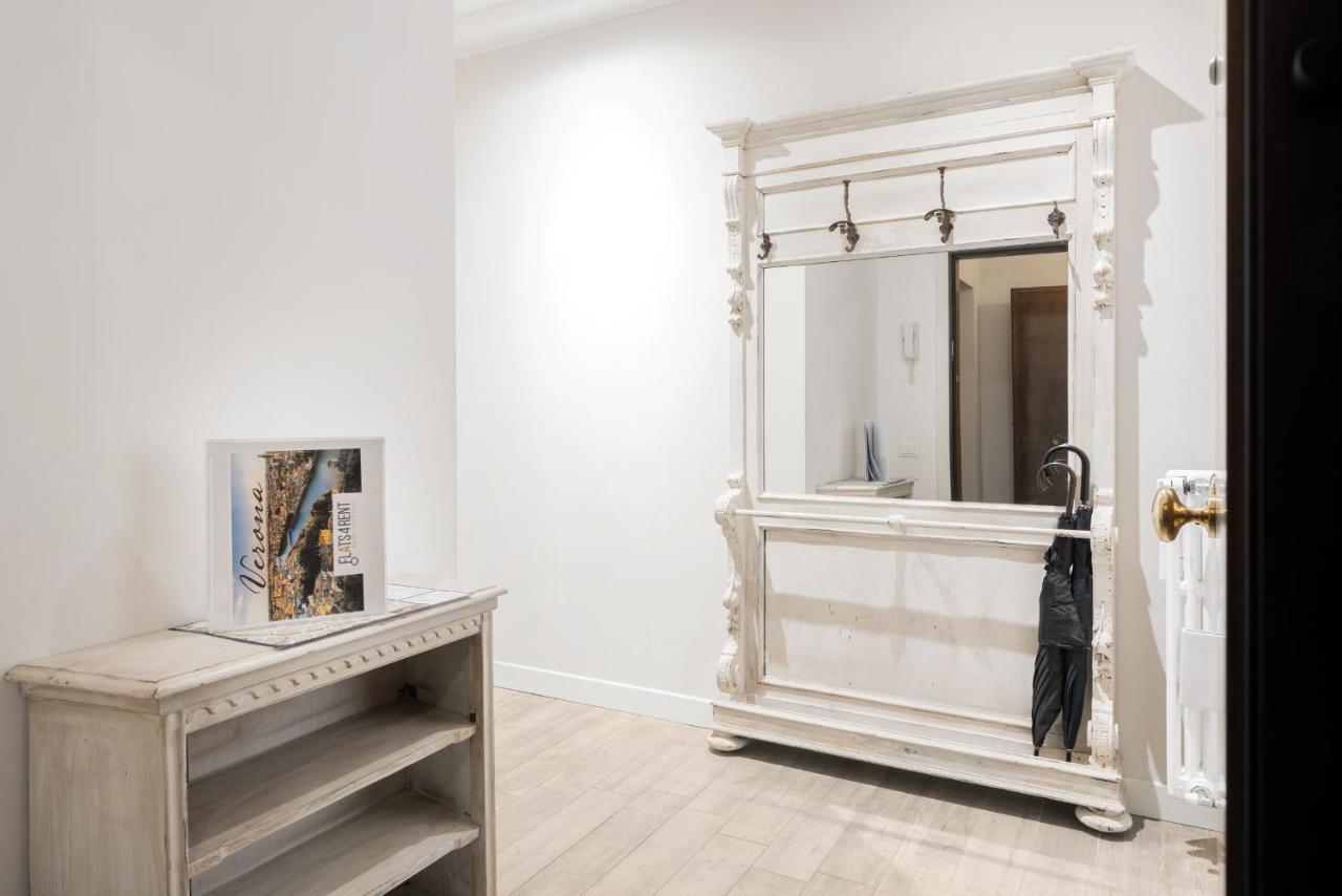 Flats4Rent La Dimora D'Orlando Appartement Verona Buitenkant foto